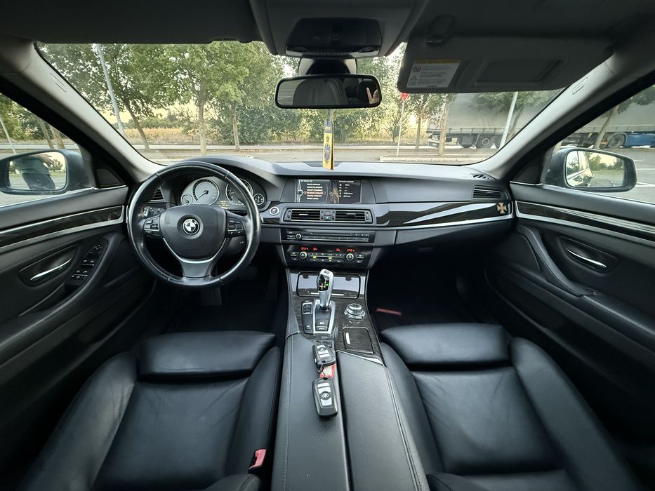 Vand BMW F10 530d M pachet Trapa Suspensie EDC soft close 126.000 km