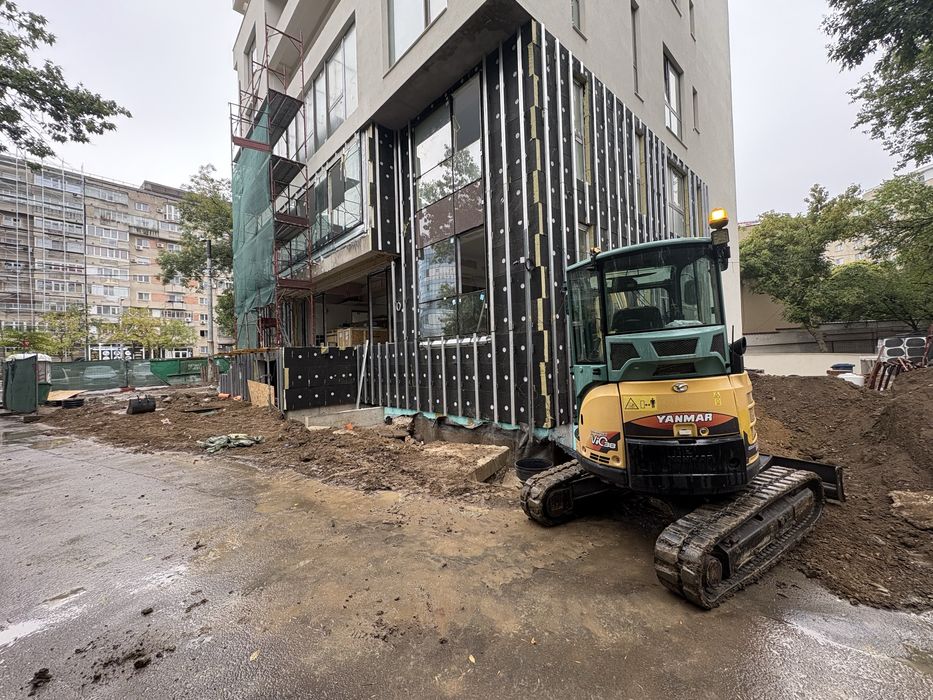 Miniexcavator Miniincarcator Bobcat de Inchiriat