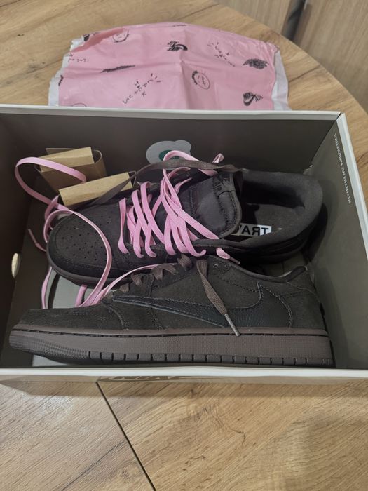 Nike Air Jordan 1 Travis Scott