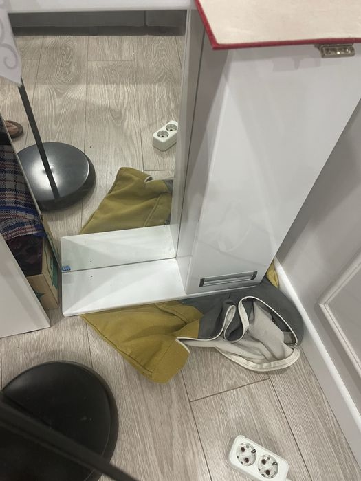 Зеркало в ванну шкафчик