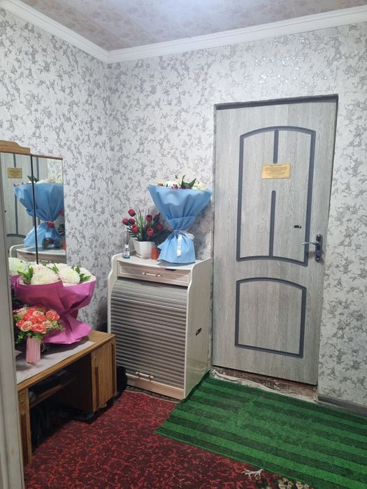 Сотилади Чилонзор 20 квартал 2 хонали