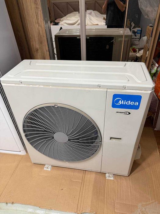 Колонный кондиционер Midea Inverter (в идеальном состоянии за 1300$)