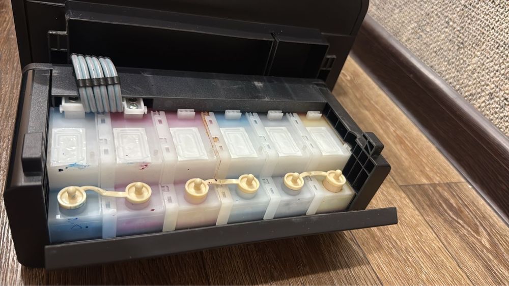 Epson L805 принтер