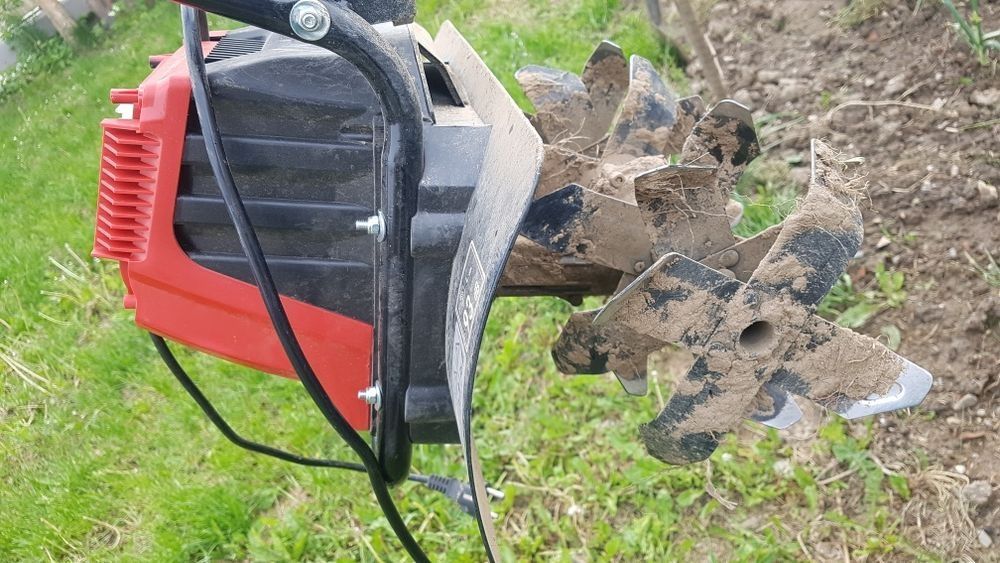 Trimmer, foarfeca, aparat tuns gard viu, motosapa electrică