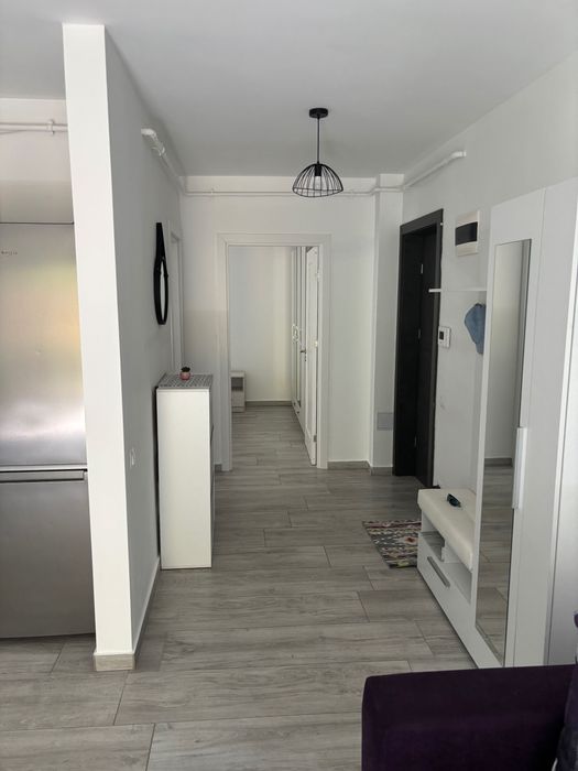 Apartament de închiriat cu un mic spațiu verde ,zona centrală TG Mureș
