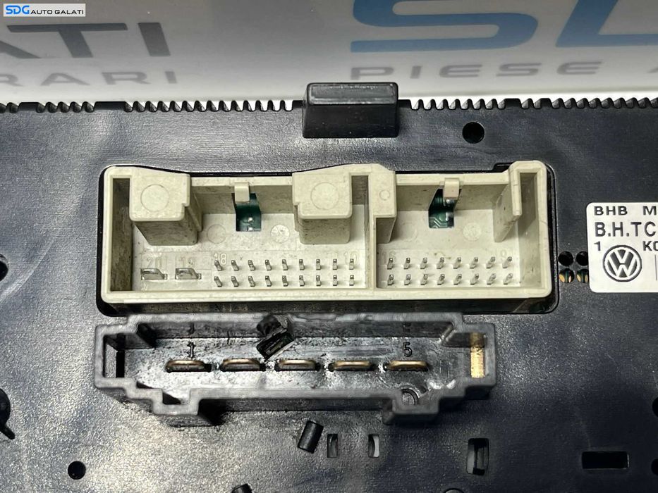 Climatronic Panou Comanda AC Aer Conditionat Clima Volkswagen Golf 5 2004 - 2008 Cod 1K0820047HM [1055]
