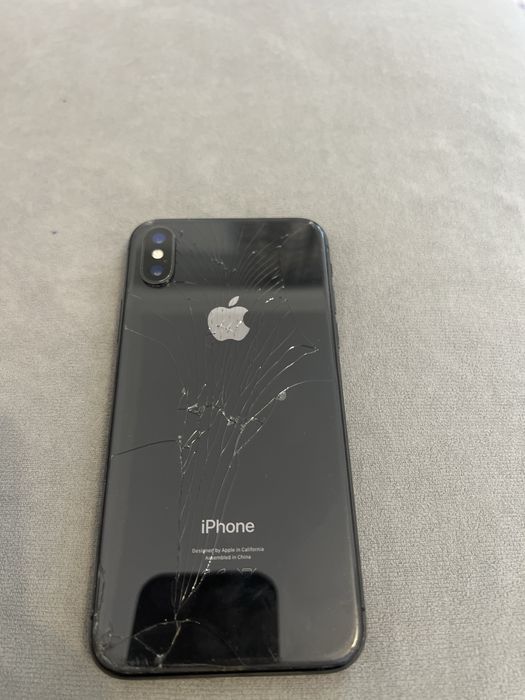 Продам срочно  телефон iPhone X 256gb