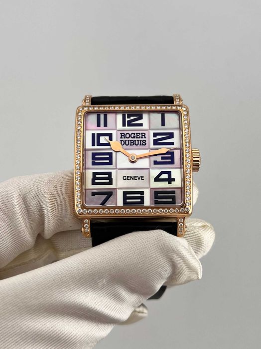 Наручные часы Roger Dubuis Golden Square