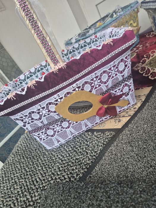 Coș de CADOU  din catifea și paiete diverse modele