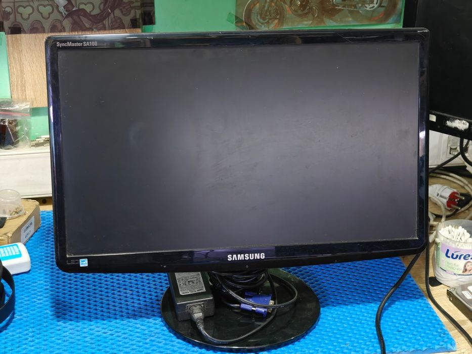 Монитор Samsung 22дюйма