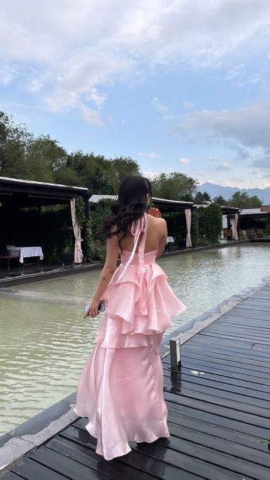 Продам выпускное платье