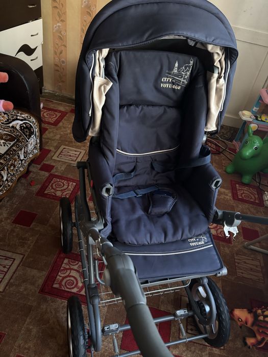 Детская коляска от бренда Geoby
