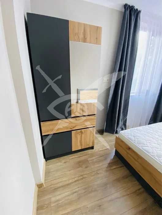 Продава се Тристаен апартамент в Пловдив, Център - 90 кв.м за 3650 €/кв.м - Снимка #3