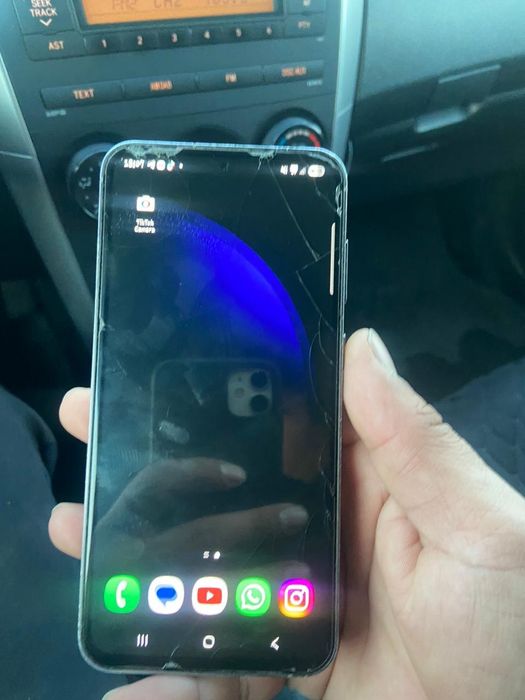 Продам Самсунгs 23FE