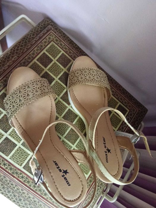 Дамски летни обувки