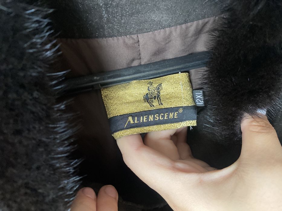 Пальто сатылады 30000