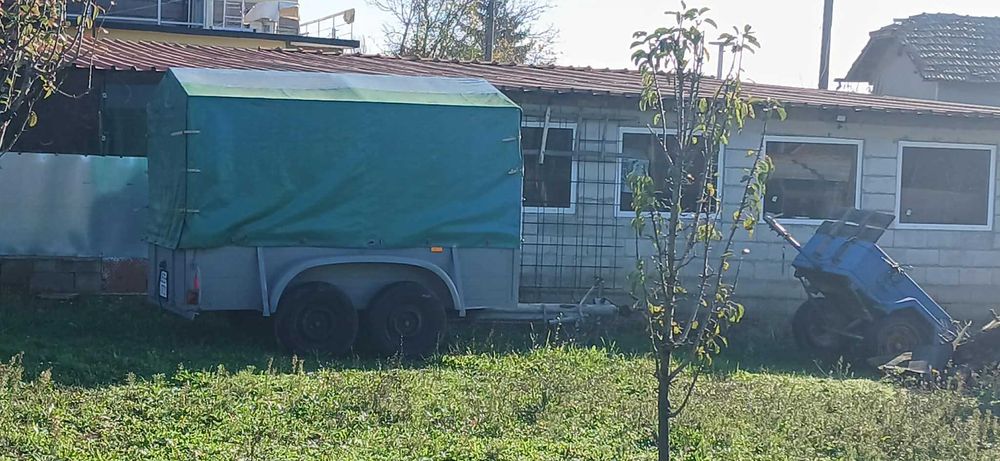 Ремарке двуосово 4 гуми