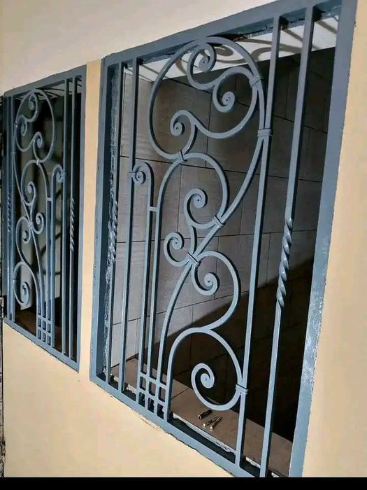 Решотки на окна Новые Хай тек loft