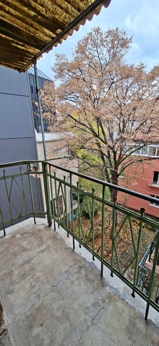 Дава се под наем Тристаен апартамент в София, Яворов - 100 кв.м за 306 € - Снимка #7