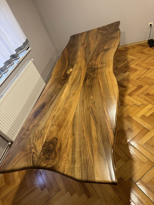 Masa lemn masiv cu picior de metal 12 persoane