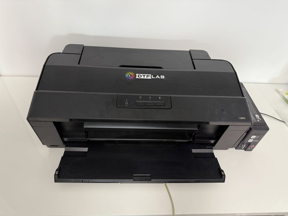 Vând imprimanta epson DTF