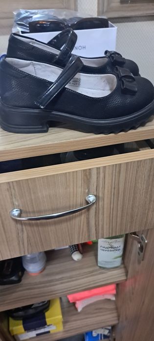 Туфли для девочки школьные