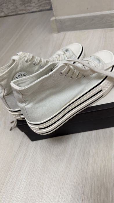 Кеды  обсолютно новые