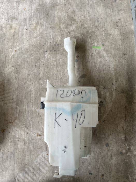 Toyota camry 40 бачок омывателя