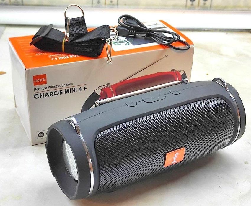 Преносима Bluetooth колонка Charge Mini 4 + кристално чист звук