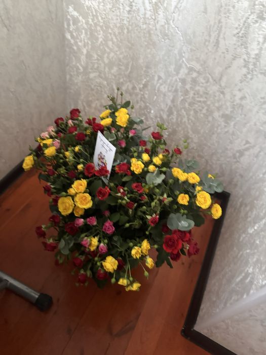 Продам букеты срочно
