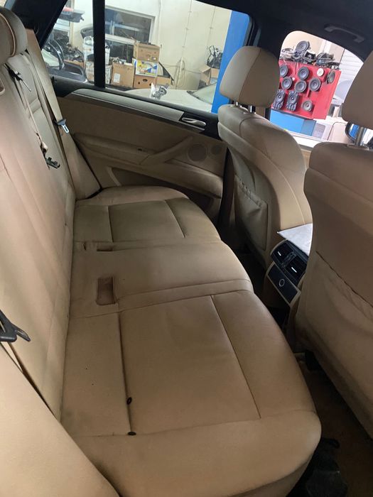Bmw x5 e70 рекаро салон