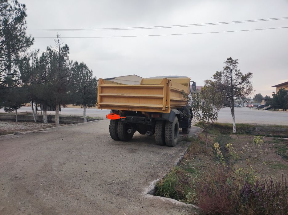 Маз самосвал сотилади