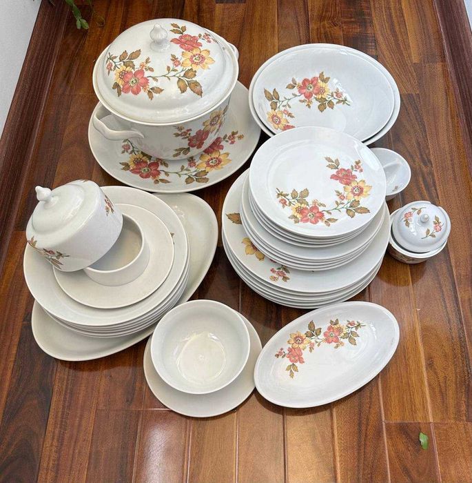 Столовый сервиз чехословацкий на 6 персон, 34 предмета