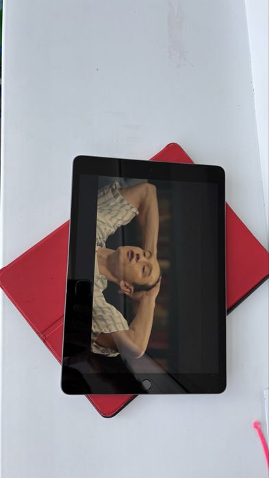 Продам iPad отличное состояние