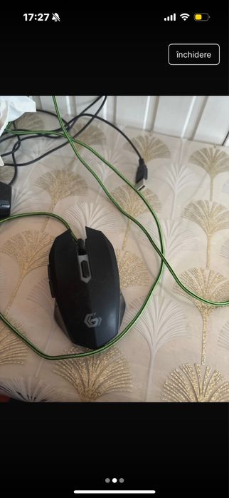 Trei mouse-uri :)