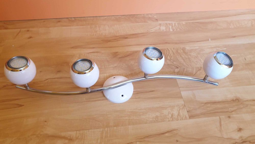 Лед Осветително таванско тяло на половин цена