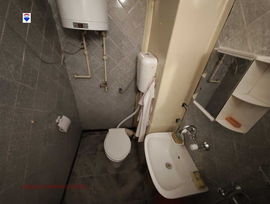 Дава се под наем Едностаен апартамент в Русе, Център - 48 кв.м за 248.88 € - Снимка #7