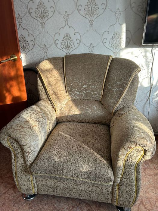 Продам мягкий уголок