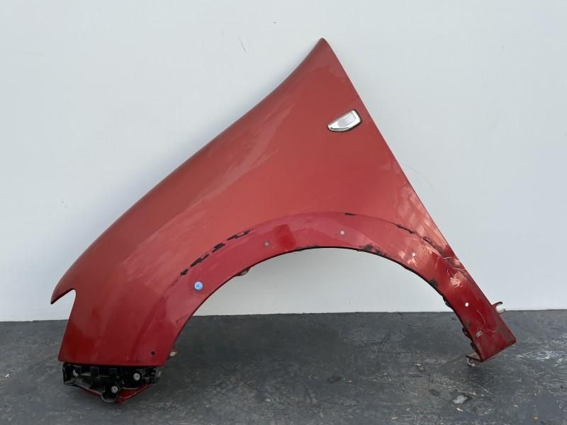 Aripa fata stanga Dacia Sandero 2
