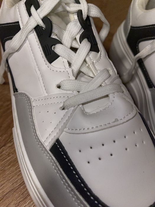 Новые кроссовки (41 размер)