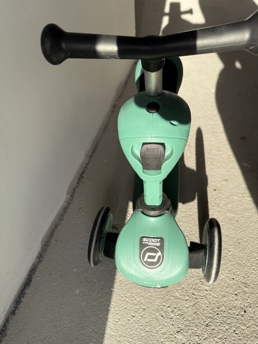 Trotineta 2 in 1 cu scaun, foarte usoara si pracrica pt copii