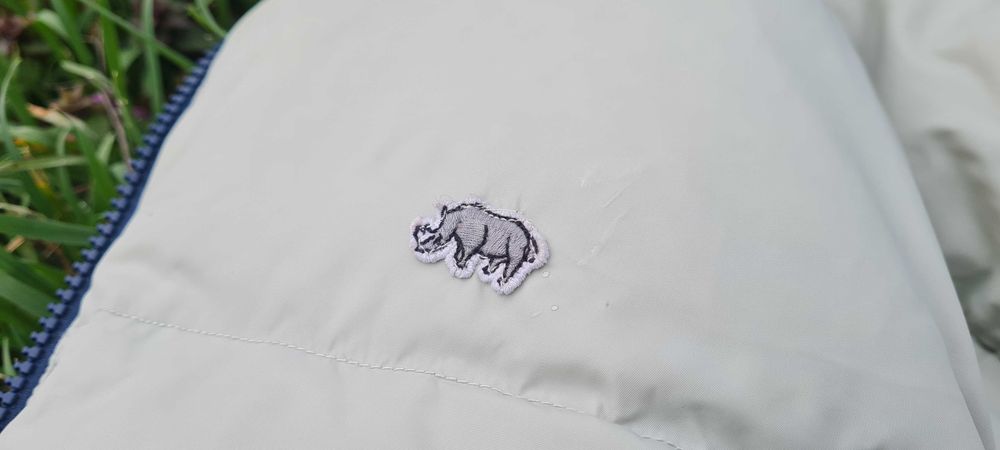 яке брониран танк против студ