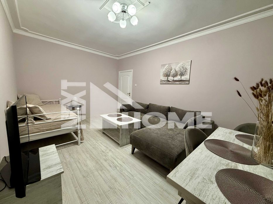 Дава се под наем Двустаен апартамент в Пловдив, Център - 55 кв.м за 500 € - Снимка #3