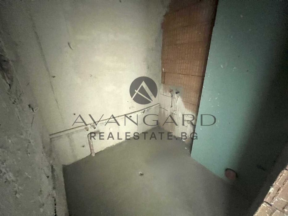 Продава се Двустаен апартамент в Пловдив, Тракия - 75 кв.м за 1694 €/кв.м - Снимка #5