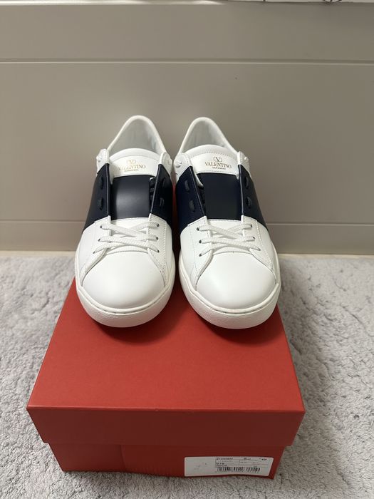 Valentino Garavani Open Leather