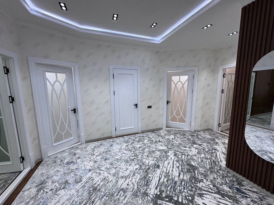 Terakzordan 3 xonalik kvartira sotiladi 90m² yangi remont