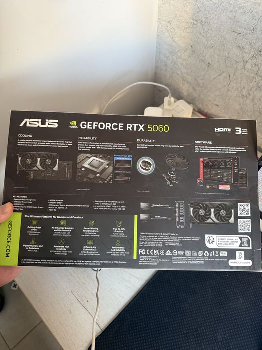 Видеокарта Asus rtx5060