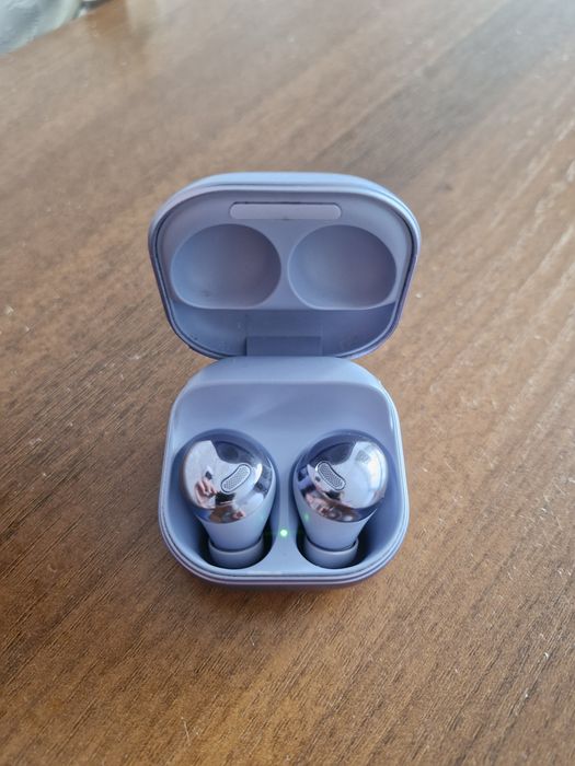 Продам безпроводные наушники Galaxy Buds Pro