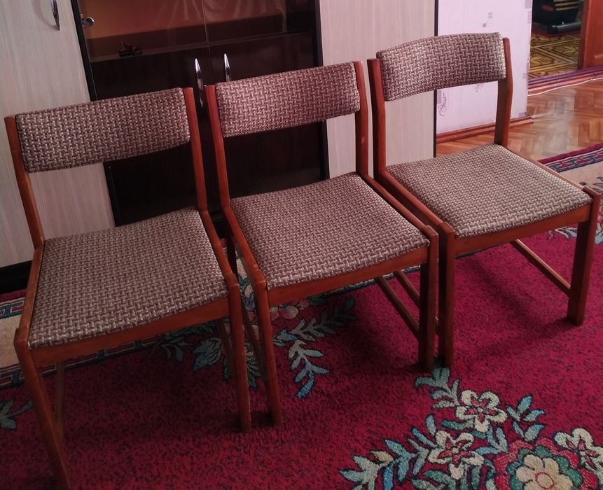 Стулья мягкие, 6 штук, б/у в отличном состоянии