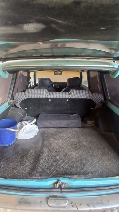 Vaz 2102 sotiladi